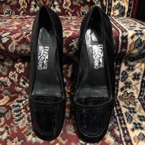 EUC Salvatore Ferragamo Vintage Blk Patent Loafers